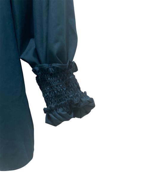 ADORE（アドーア）ADORE (アドーア) シャーリングスタンドカラーブラウス グリーン サイズ:38の古着・服飾アイテム