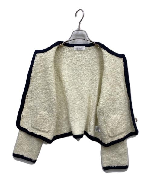 ARPEGE STORY（アルページュストーリー）Arpege story (アルページュストーリー) エンブレムブローチ付配色ニットジャケット ホワイト サイズ:2の古着・服飾アイテム