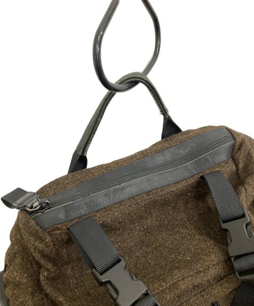 DSQUARED2（ディースクエアード）DSQUARED2 (ディースクエアード) マルチポケット バックパック ブラウンの古着・服飾アイテム