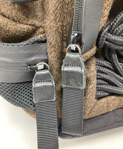 DSQUARED2（ディースクエアード）DSQUARED2 (ディースクエアード) マルチポケット バックパック ブラウンの古着・服飾アイテム