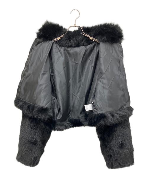 LVEU.（ラブユ）LVEU. (ラブユ) Faux fur short jacket ブラック サイズ:Fの古着・服飾アイテム