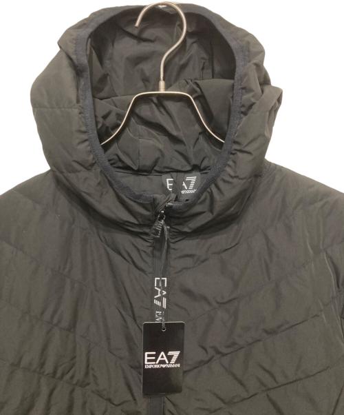 EA7（イーエーセブン）EA7 (イーエーセブン) Premium Shield パッカブルフードダウンジャケット ブラック サイズ:Ｍの古着・服飾アイテム