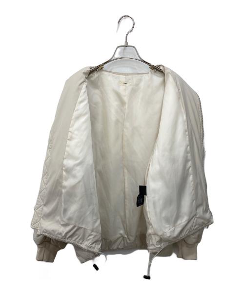 IENA（イエナ）IENA (イエナ) ギャザーパフブルゾン アイボリー サイズ:38の古着・服飾アイテム