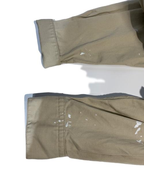 KATHARINE HAMNETT（キャサリンハムネット）KATHARINE HAMNETT (キャサリンハムネット) COTTON TWILL PAINTED LONG SH ベージュ サイズ:Mの古着・服飾アイテム