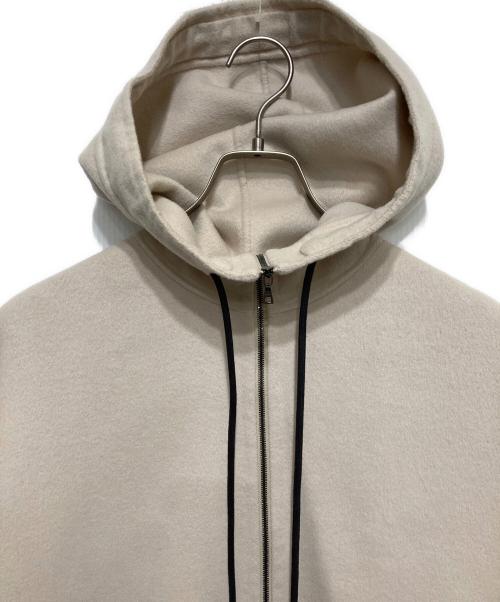 LE PHIL（ル フィル）LE PHIL (ル フィル) ライトリバーポンチョ ベージュ サイズ:FREEの古着・服飾アイテム