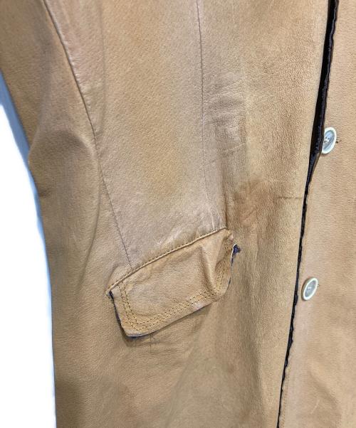 COMME des GARCONS SHIRT（コムデギャルソンシャツ）COMME des GARCONS SHIRT (コムデギャルソンシャツ) エイジング加工ピッグスキンレザーコート ベージュ サイズ:Mの古着・服飾アイテム
