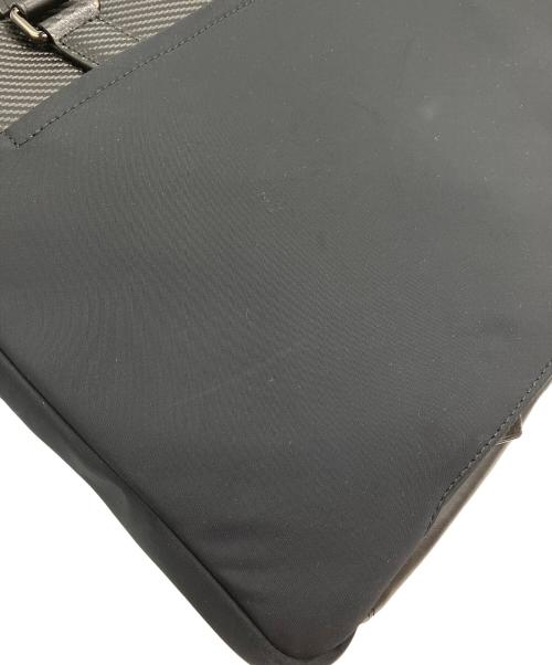 TUMI（トゥミ）TUMI (トゥミ) Thornberry triple compartment brief ブラックの古着・服飾アイテム
