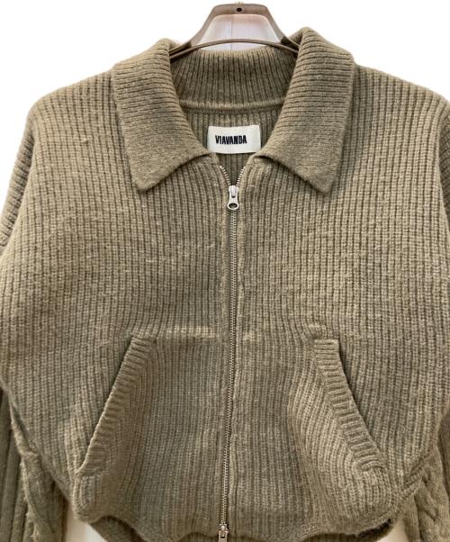 VIAVANDA（ヴィアヴァンダ）VIAVANDA (ヴィアヴァンダ) ジップカーディガン オリーブ サイズ:FREEの古着・服飾アイテム