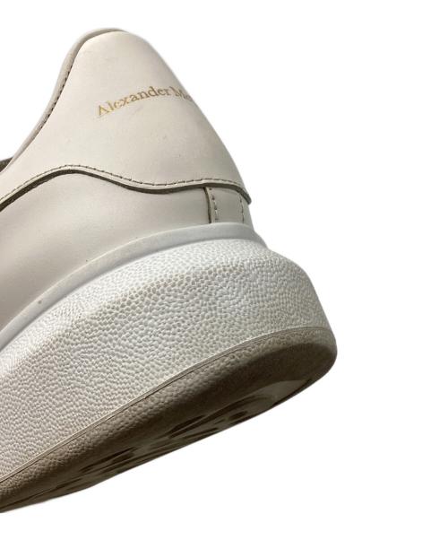 ALEXANDER McQUEEN（アレキサンダーマックイーン）ALEXANDER McQUEEN (アレキサンダーマックイーン) OVERSIZEDスニーカー ホワイト サイズ:37.5の古着・服飾アイテム