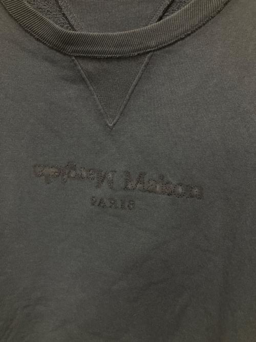 Maison Margiela（メゾンマルジェラ）Maison Margiela (メゾンマルジェラ) リバースロゴ クルーネックスウェット ネイビー サイズ:Mの古着・服飾アイテム