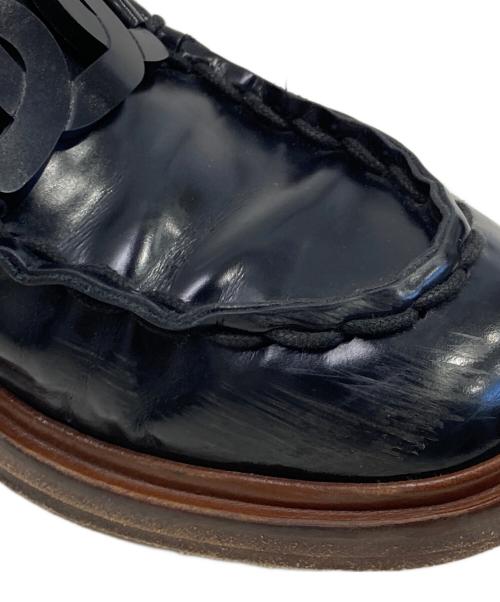TOD'S（トッズ）TOD'S (トッズ) チェーンロゴローファー ブラック サイズ:37の古着・服飾アイテム
