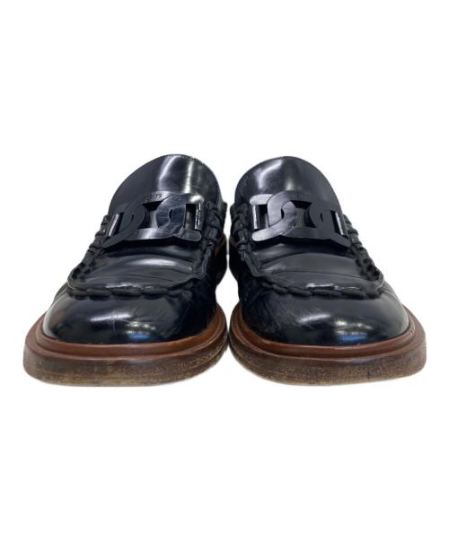 TOD'S（トッズ）TOD'S (トッズ) チェーンロゴローファー ブラック サイズ:37の古着・服飾アイテム