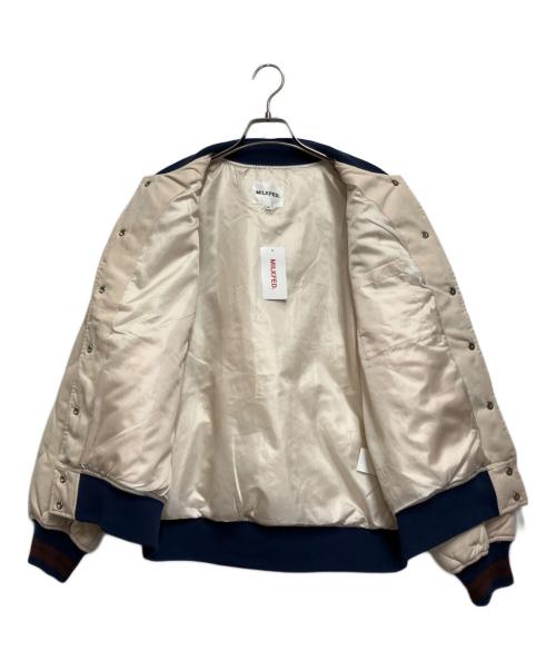 MILK FED.（ミルクフェド）MILK FED. (ミルクフェド) LOGO PATCH QUILTED JACKET ベージュ サイズ:Mの古着・服飾アイテム