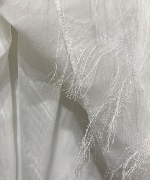 M ME EME（エムミーエメ）M me eme (エムミーエメ) フェザーキャミソールワンピース ホワイト サイズ:FREEの古着・服飾アイテム