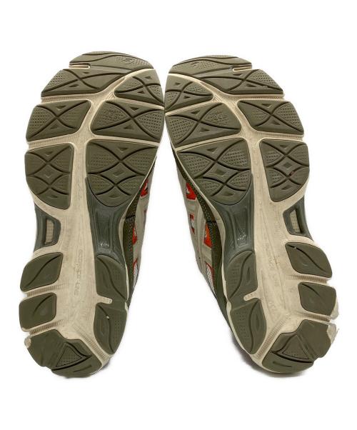 asics（アシックス）asics (アシックス) スニーカー アイボリー×オレンジ サイズ:US11の古着・服飾アイテム