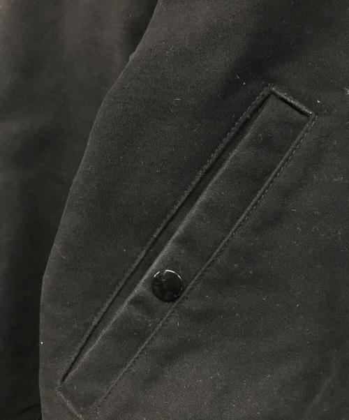 SYUMAN.（シュウマン）SYUMAN. (シュウマン) Y.A.R.N (ヤーン) DOCKING SKIRT MA-1 JKT クロス刺繍 ブラック サイズ:1の古着・服飾アイテム