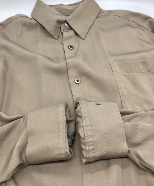 UNDERCOVERISM（アンダーカバーイズム）UNDERCOVERISM (アンダーカバーイズム) 変形ポケットシャツ　	22AW ベージュ サイズ:1の古着・服飾アイテム
