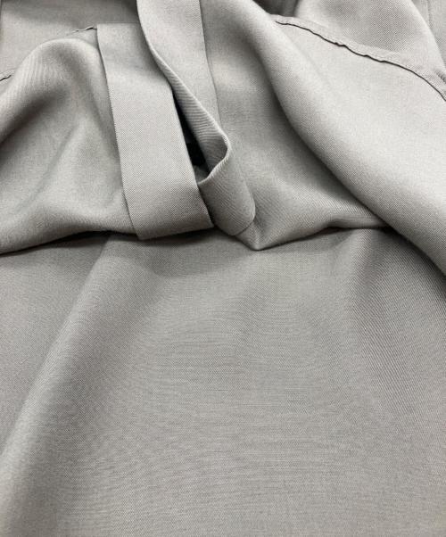 UNDERCOVERISM（アンダーカバーイズム）UNDERCOVERISM (アンダーカバーイズム) 変形ポケットシャツ　	22AW ベージュ サイズ:1の古着・服飾アイテム