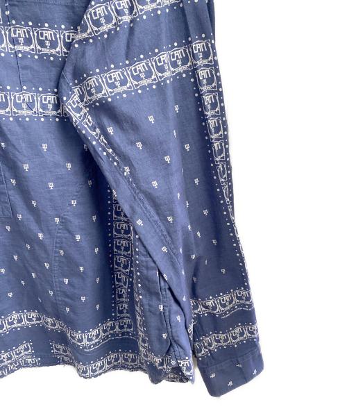 UNDERCOVER（アンダーカバー）UNDERCOVER (アンダーカバー) CAN (キャン・グループ) Cローン プルオーバーシャツ ブルー×ホワイト サイズ:2の古着・服飾アイテム