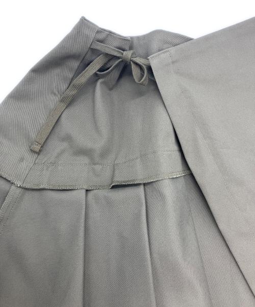 KISHIDAMIKI（キシダミキ）KISHIDAMIKI (キシダミキ) studs wrap skirt オリーブ サイズ:Freeの古着・服飾アイテム