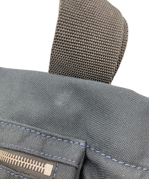 Maison Margiela（メゾンマルジェラ）Maison Margiela (メゾンマルジェラ) STEREOTYPE インサイドアウト トート バッグ ネイビー×ブラックの古着・服飾アイテム