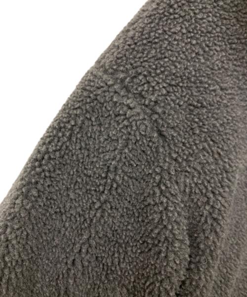 TAION（タイオン）TAION (タイオン) UNFILO (アンフィーロ) リバーシブルボアダウン グレー サイズ:Mの古着・服飾アイテム