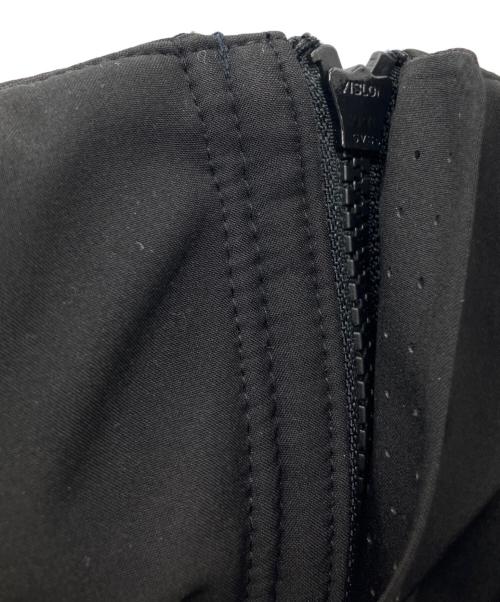 C.P COMPANY（シーピーカンパニー）C.P COMPANY (シーピーカンパニー) フーデットソフトシェル ロングジャケット ブラック サイズ:50の古着・服飾アイテム