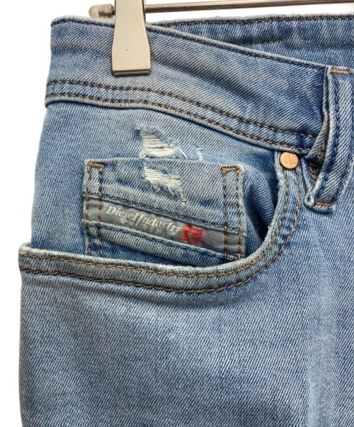 DIESEL（ディーゼル）DIESEL (ディーゼル) DEEPZIPダメージ加工デニムパンツ インディゴ サイズ:28の古着・服飾アイテム