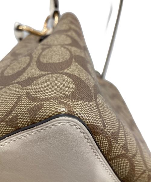 COACH（コーチ）COACH (コーチ) スモール タウン バケット バッグ ブラウンの古着・服飾アイテム