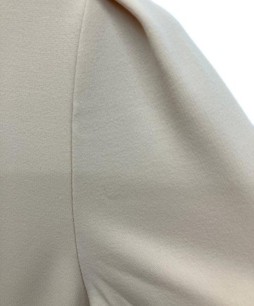 FOXEY NEWYORK（フォクシーニューヨーク）FOXEY NEWYORK (フォクシーニューヨーク) ジップパーカー ベージュ サイズ:SIZE 38の古着・服飾アイテム