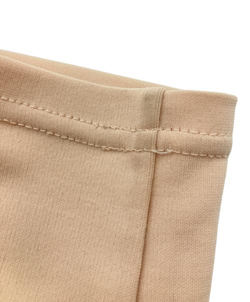 FOXEY NEWYORK（フォクシーニューヨーク）FOXEY NEWYORK (フォクシーニューヨーク) ジップパーカー ベージュ サイズ:SIZE 38の古着・服飾アイテム