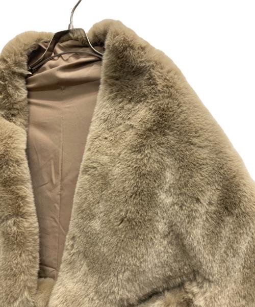 JENNE（ジェンヌ）JENNE (ジェンヌ) リッチボリュームファーケープ ベージュ サイズ:Freeの古着・服飾アイテム