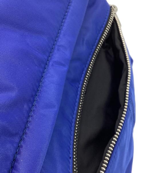 Carhartt WIP（カーハート ワーク イン プログレス）Carhartt WIP (カーハート ワーク イン プログレス) A.P.C. (アーペーセー) リュック ブルーの古着・服飾アイテム