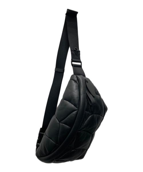 MULBERRY（マルベリー）MULBERRY (マルベリー) ソフティ キルテッド レザーベルトバッグ ブラックの古着・服飾アイテム