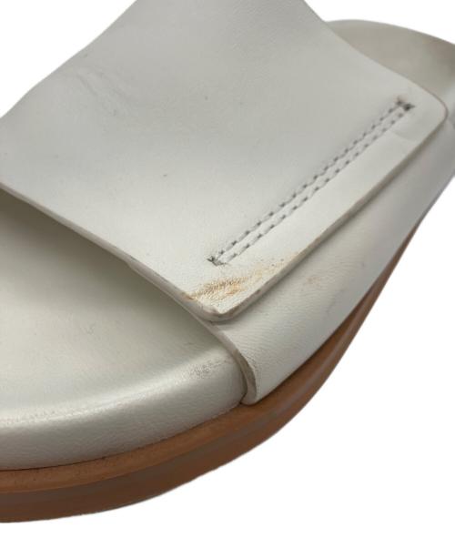 TODAYFUL（トゥデイフル）TODAYFUL (トゥデイフル) TODAYFUL Leather Slide Sandals ホワイト サイズ:不明の古着・服飾アイテム