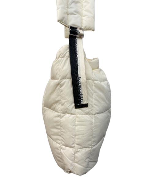 beautiful people（ビューティフルピープル）beautiful people (ビューティフルピープル) TAION (タイオン) down shoulder bag ホワイトの古着・服飾アイテム