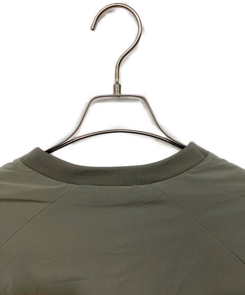 ARC'TERYX（アークテリクス）ARC'TERYX (アークテリクス) プロトンクルーネック オリーブ サイズ:SIZE　Sの古着・服飾アイテム