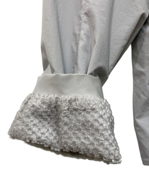 ARC'TERYX（アークテリクス）ARC'TERYX (アークテリクス) 	プロトンライトウエイトフーディ ライトグレー サイズ:SIZE　Mの古着・服飾アイテム