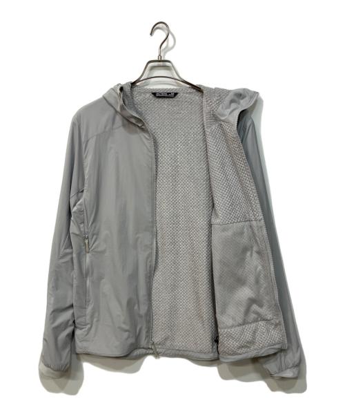 ARC'TERYX（アークテリクス）ARC'TERYX (アークテリクス) 	プロトンライトウエイトフーディ ライトグレー サイズ:SIZE　Mの古着・服飾アイテム
