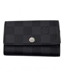 LOUIS VUITTON（ルイ ヴィトン）の古着「ミュルティクレ6 ダミエ・グラフィット」｜ブラック