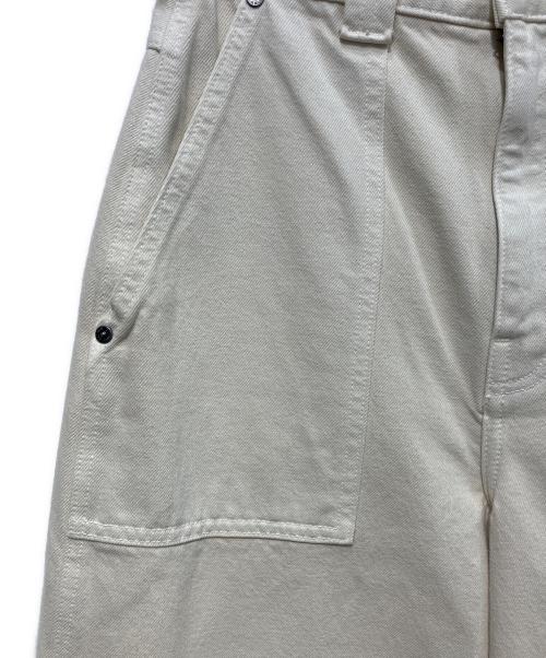 KHAITE（ケイト）KHAITE (ケイト) クロップドワイドレッグジーンズ　Hewey アイボリー サイズ:27の古着・服飾アイテム