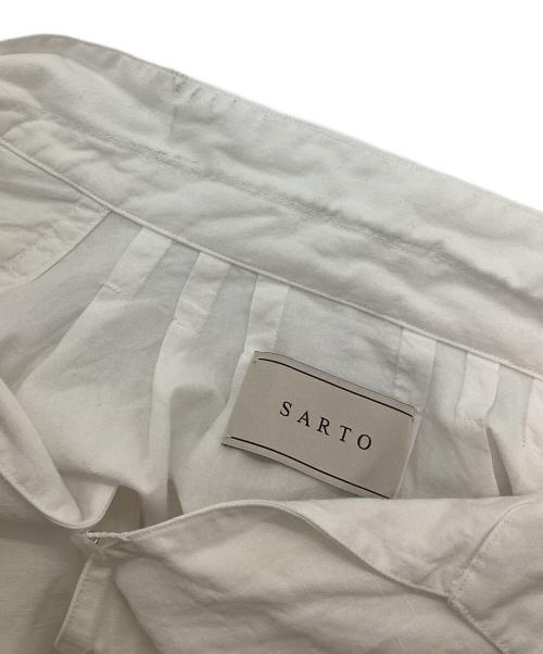 SARTO（サルト）SARTO (サルト) TUCKED SLEEVE EMBROIDERY BLOUSE ホワイト サイズ:Mの古着・服飾アイテム