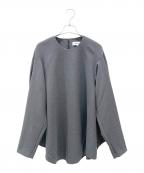 ENFOLDエンフォルド）の古着「CURVED-FORM PULLOVER」｜グレー