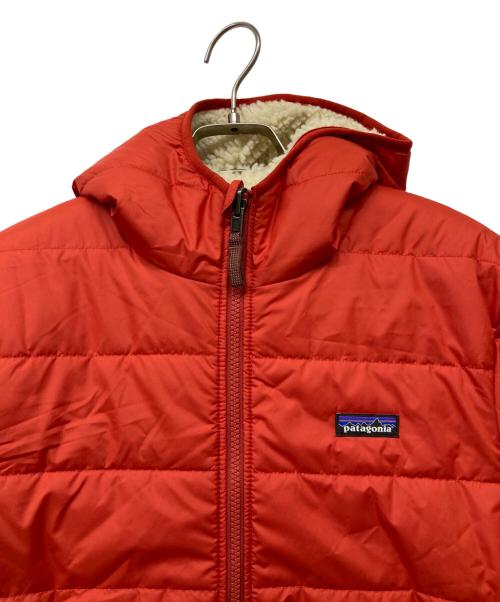 Patagonia（パタゴニア）Patagonia (パタゴニア) リバーシブル・レディ・フレディ・フーディ レッド×アイボリー サイズ:sizeXXLの古着・服飾アイテム