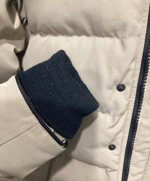 CANADA GOOSE（カナダグース）CANADA GOOSE (カナダグース) ダウンジャケット ベージュ サイズ:Ｍの古着・服飾アイテム