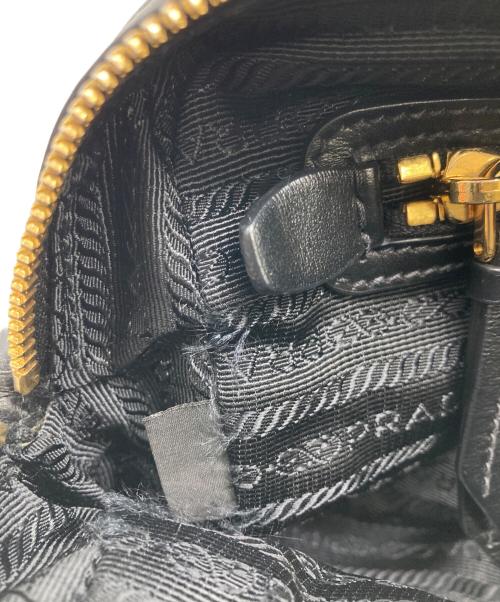 PRADA（プラダ）PRADA (プラダ) ナイロンショルダーバッグ ブラックの古着・服飾アイテム