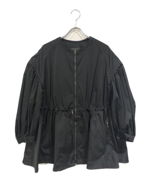VERMEIL par iena（ヴェルメイユ パー イエナ）VERMEIL par iena (ヴェルメイユ パー イエナ) ノーカラーギャザーZIPブルゾン ブラック サイズ:Freeの古着・服飾アイテム