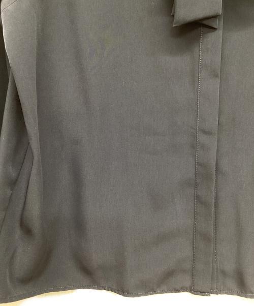 BALLSEY（ボールジィ）BALLSEY (ボールジィ) クリアデシン フリルボウタイブラウス ネイビー サイズ:36の古着・服飾アイテム