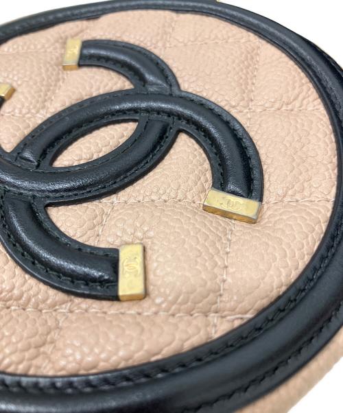 CHANEL（シャネル）CHANEL (シャネル) ショルダーポーチ ベージュの古着・服飾アイテム