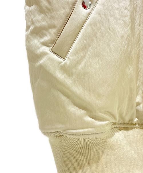 GALERIE VIE（ギャルリーヴィー）GALERIE VIE (ギャルリーヴィー) パディングサテン フライトベスト ベージュ サイズ:FREEの古着・服飾アイテム